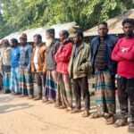 কচুয়ায় ব্রিজ নির্মানকে কেন্দ্র করে চাঁদা দাবির অভিযোগে মানববন্ধন 