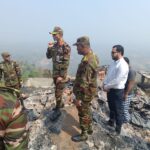 সাজেকে ক্ষতিগ্রস্তদের মাঝে আর্থ সহায়তা দিয়েছে সেনাবাহিনী