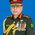 শান্তিরক্ষা মিশন এলাকা সেন্ট্রাল আফ্রিকান রিপাবলিক পরিদর্শনে গেলেন সেনাবাহিনী প্রধান ওয়াকার উজ জামান