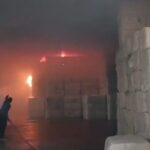 মাধবপুরে শিল্প কারখানায় তুলার গুদামে আগুন 