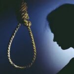 মোহনগঞ্জে বাবার সাথে অভিমানে স্কুল শিক্ষার্থীর আত্মহত্যা