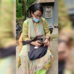 বিয়ের দাবিতে হিন্দু যুবকের বাড়িতে মুসলিম নারীর অনশন 