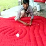 শীতের আগমনে লেপ তোষকের ব্যস্ততা; পলাশবাড়ীতে জমে উঠেছে ধুনকরদের শীতের বাজার