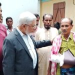 হরিশ্যামা দাসপাড়ায় ডাকাতদের হামলায় আহতদের পাশে সাবেক উপজেলা চেয়ারম্যান আলহাজ্ব শাহজাহান