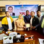 মোহনগঞ্জের সহকারী কমিশনার (ভুমি) এম এ কাদের জাতীয় পর্যায়ে বিভাগীয় শ্রেষ্ঠ