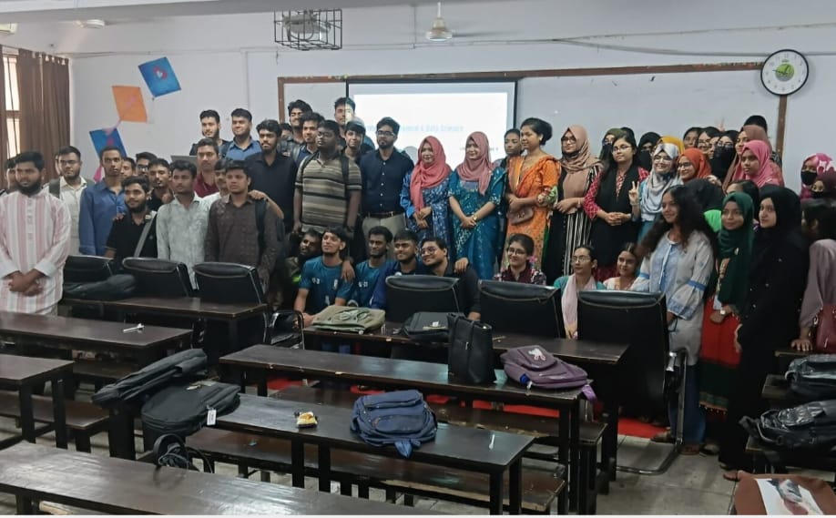 নন টেক ব্যাকগ্রাউন্ড থেকেও আইটি খাতে সফল হওয়া সম্ভব: পিপলএনটেক।
